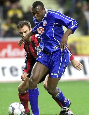 他总是认真 他总是认真